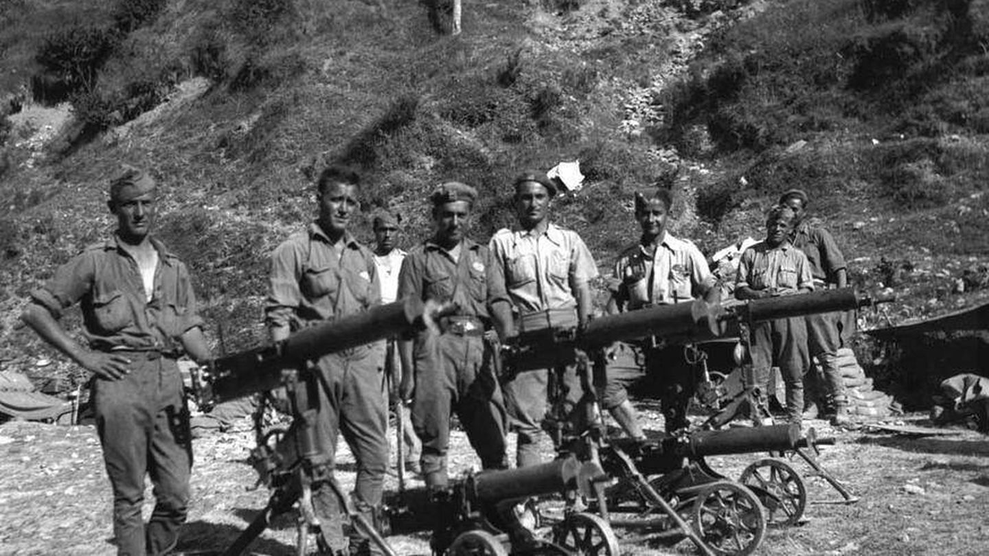 Los soldados que intentaron resistir en Bielsa.