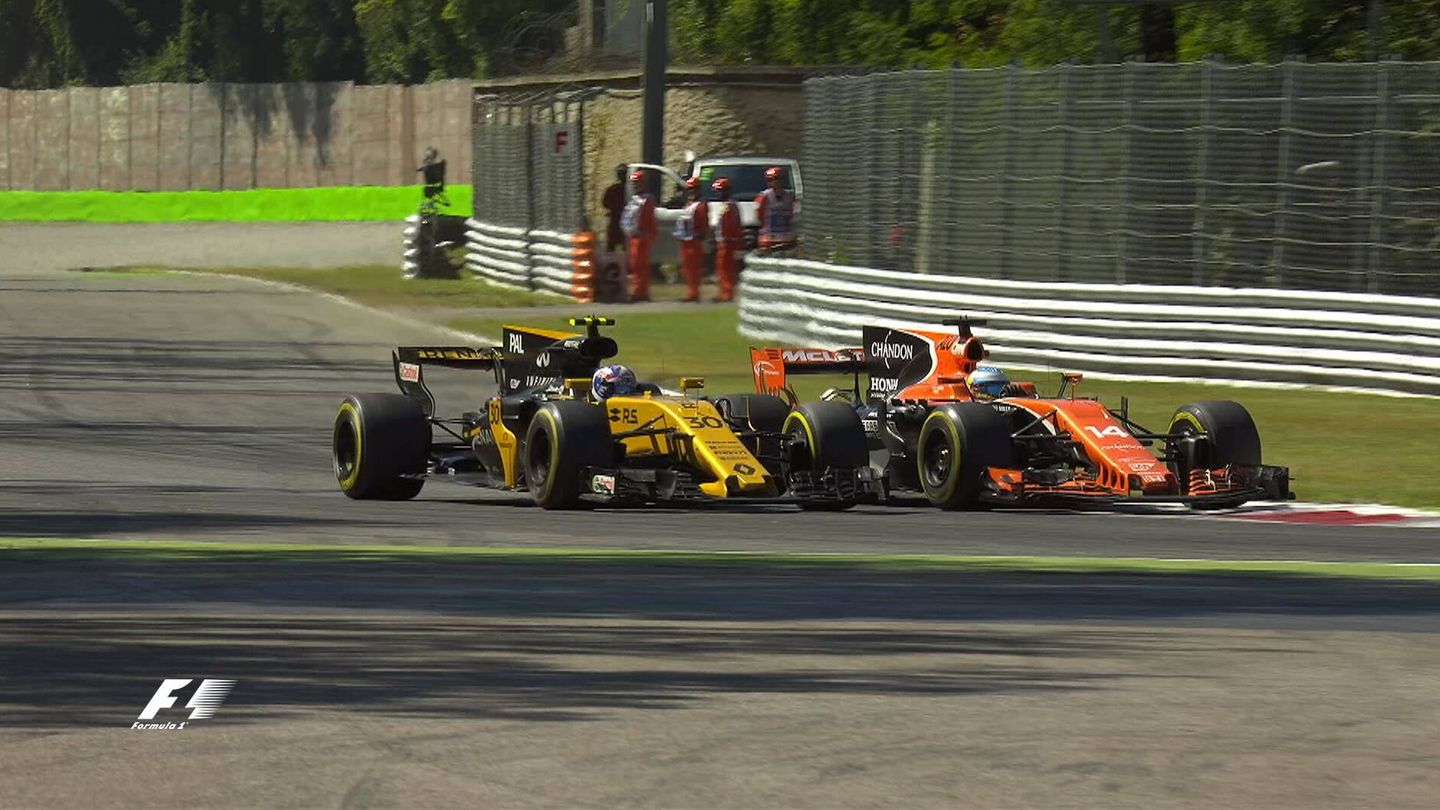 El incidente entre Alonso y Palmer se produjo en la vuelta 15 del GP de Italia. (@F1)