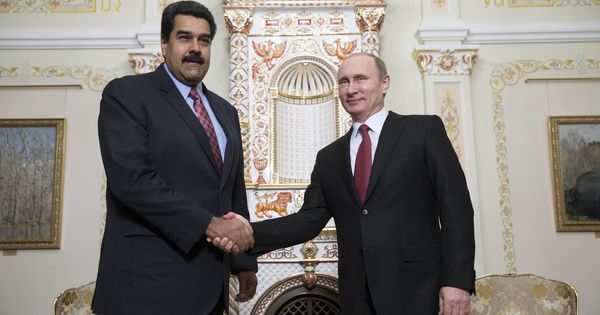 Foto: El presidente Nicolás Maduro con el ruso Vladimir Putin en Moscú, en 2015. (Reuters)