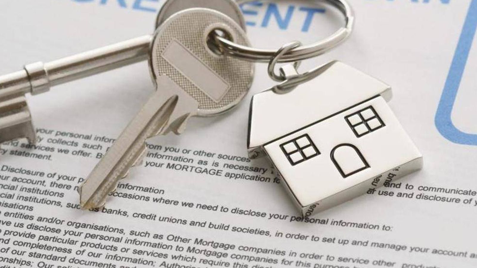 Foto: La firma de hipotecas sobre viviendas modera su crecimiento al 15,5% en junio