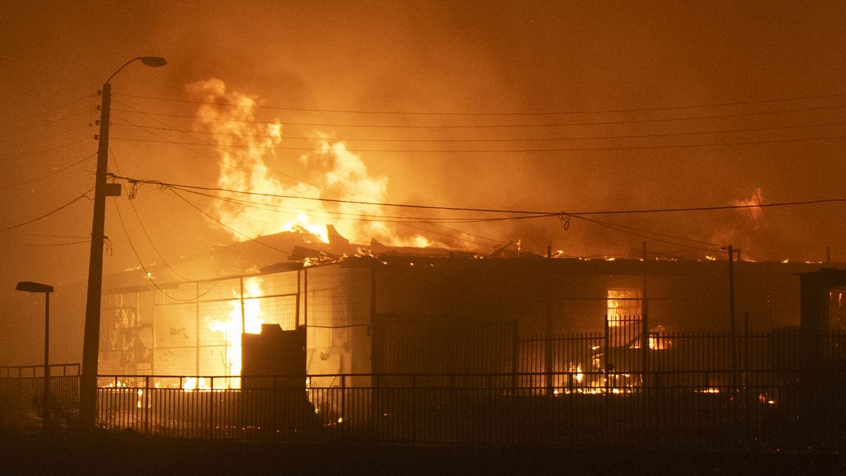 Boric decreta el Estado de Excepción por Catástrofe en Chile a causa de los incendios en Valparaíso