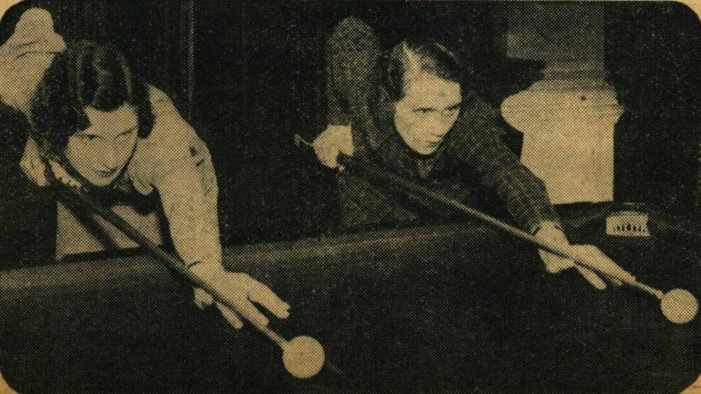 Las jugadoras Joyce Gardner y Ruth Harrison durante un campeonato en 1936. Fuente: Wikipedia.
