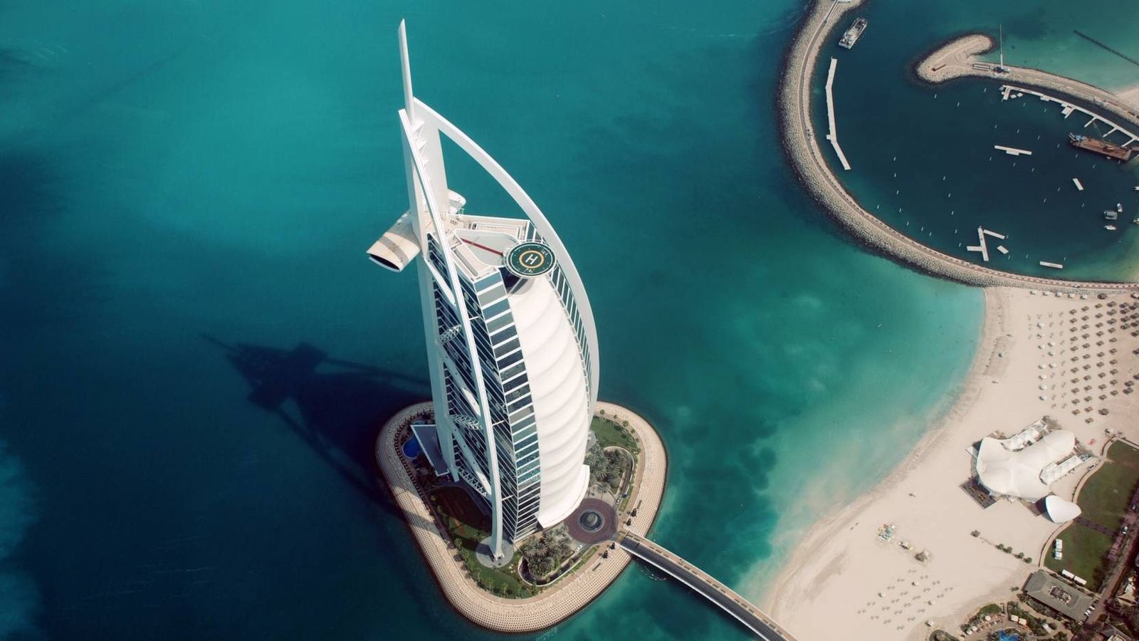 Foto:  Hotel Burj Al Arab en Dubái.