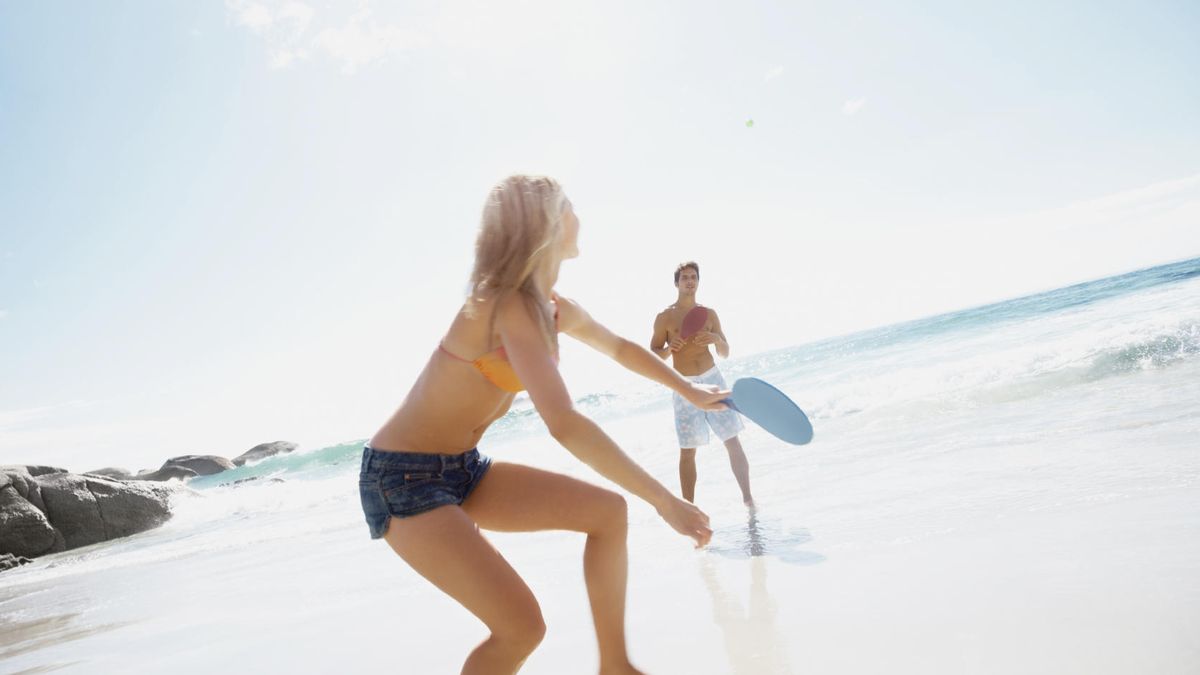 Los mejores deportes de playa para tu salud y cómo debes practicarlos