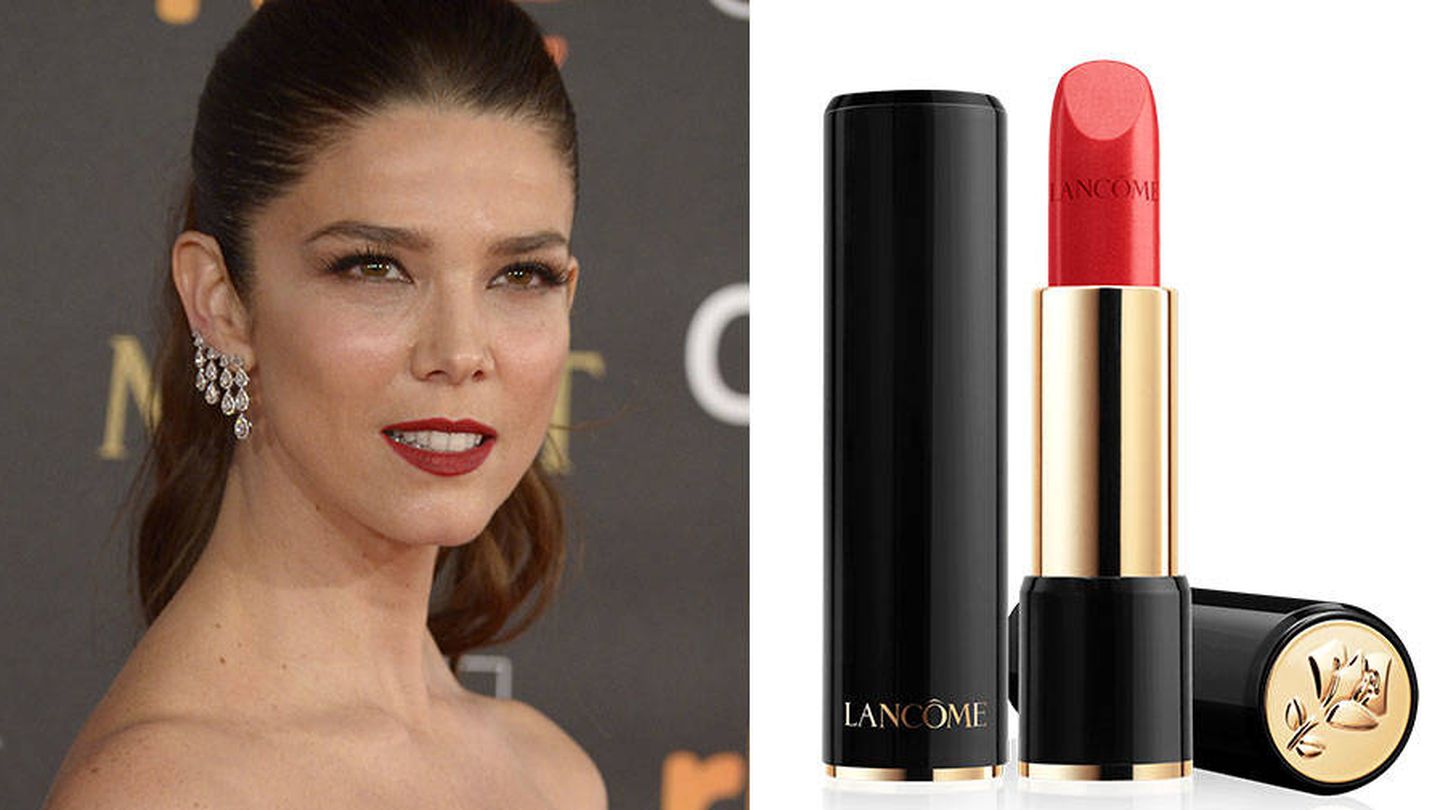 Esos labios clásicos de Juana se consiguen con L'Absolu Rouge de Lancôme en tono 105 a la Folie.