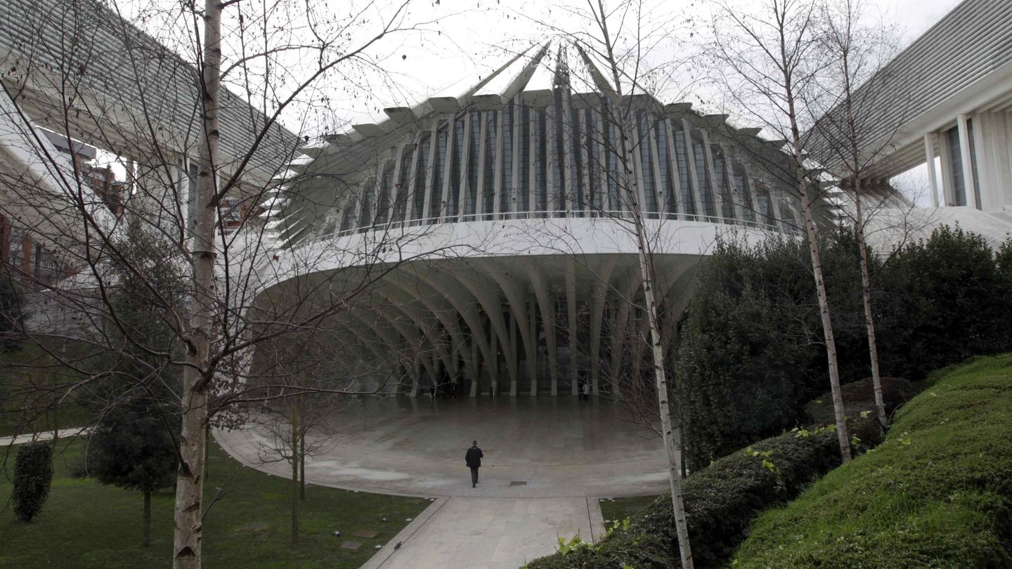 Fachada del Palacio de Congresos de Oviedo (EFE)