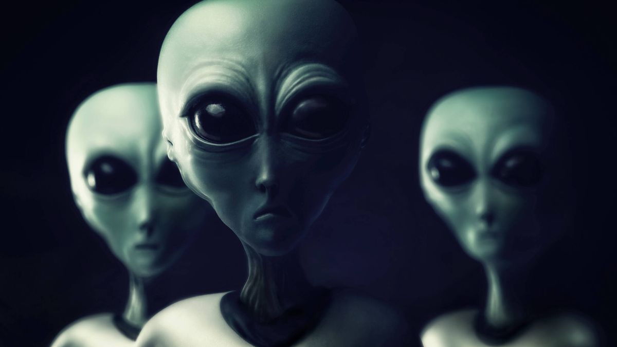 Un 'viajero del tiempo' señala cuándo llegarán los aliens por primera vez a  la Tierra