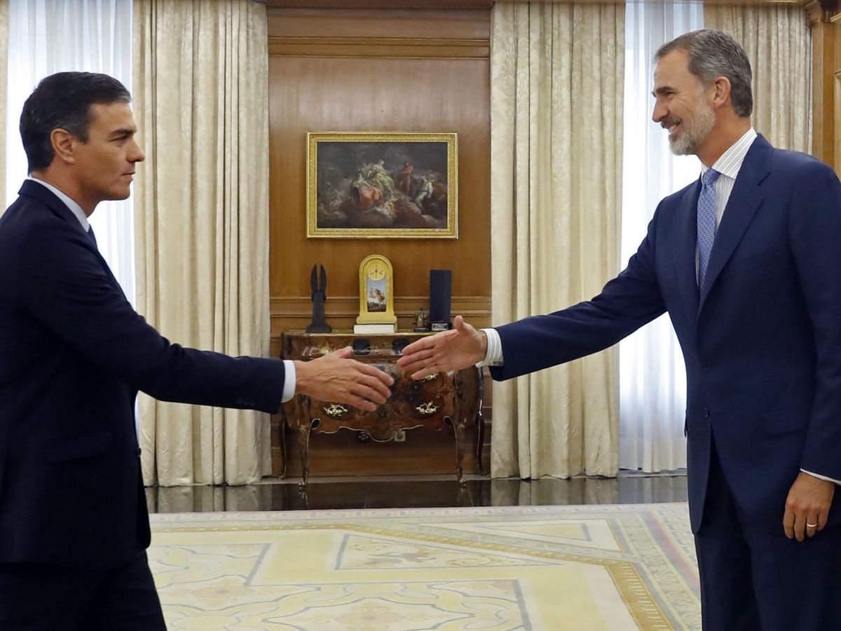 Foto: Felipe VI recibe a Pedro Sánchez en Moncloa el pasado septiembre. (EFE)