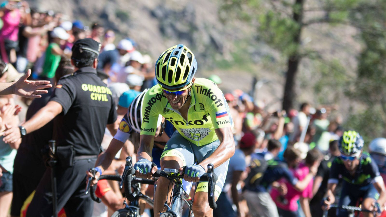 Foto: Contador, en la subida al muro de Erzo (Suso Carleos / Cordon Press).