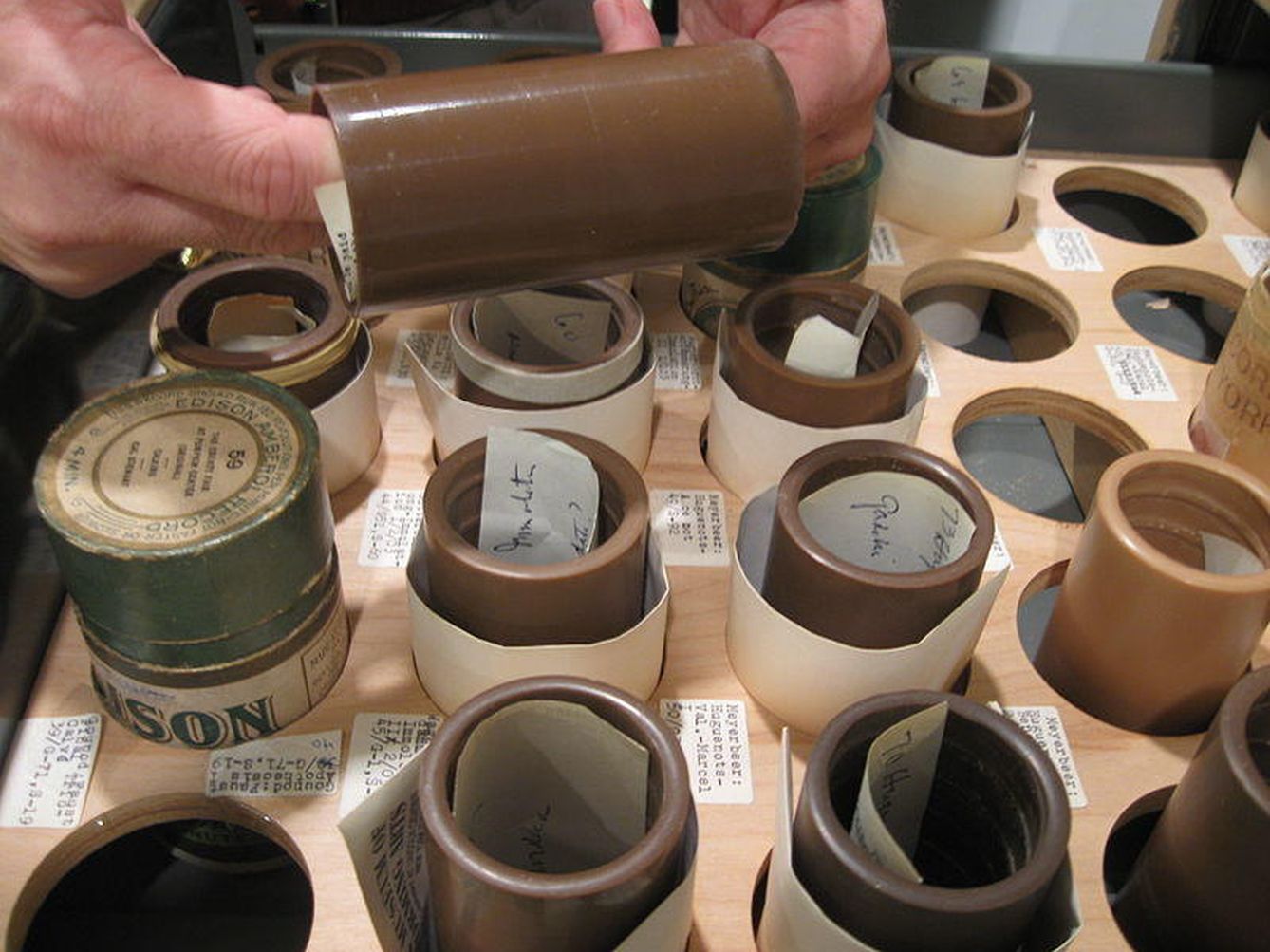Los cilindros de Mapleson. (Wikimedia Commons)