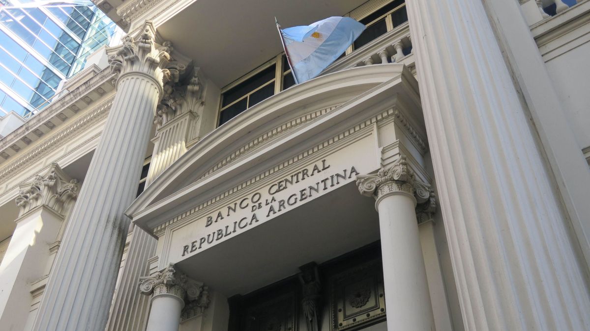 Argentina modifica su política monetaria por desaceleración de la inflación