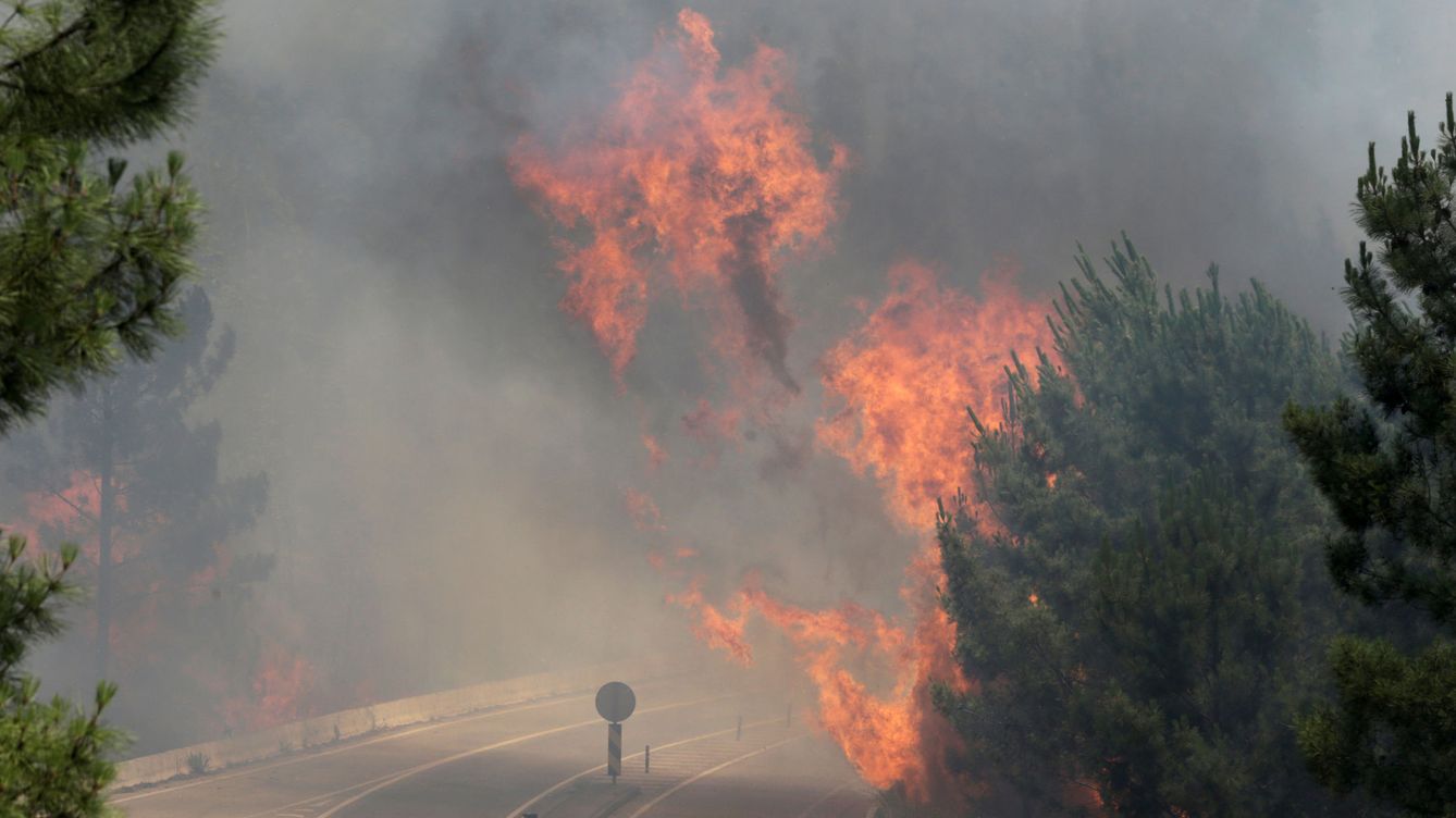 La situación en Portugal es difícil y varios aviones antiincendios no pueden actuar 