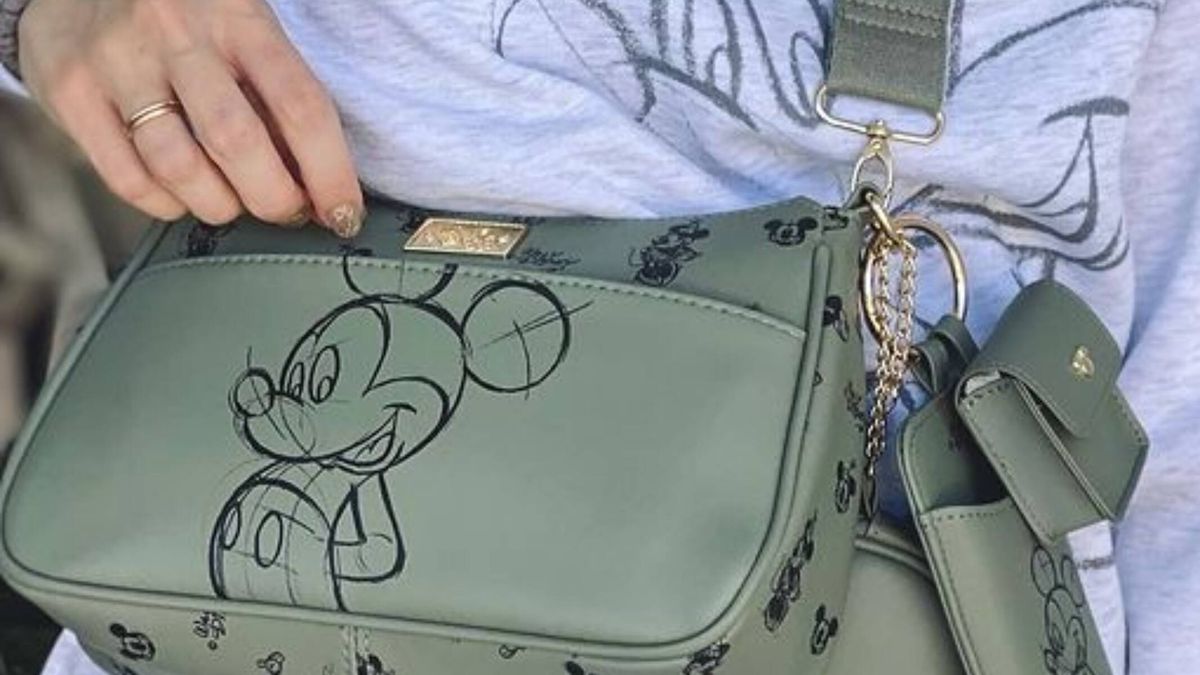 El bolso viral con boceto vintage de Disney que reina en Primark