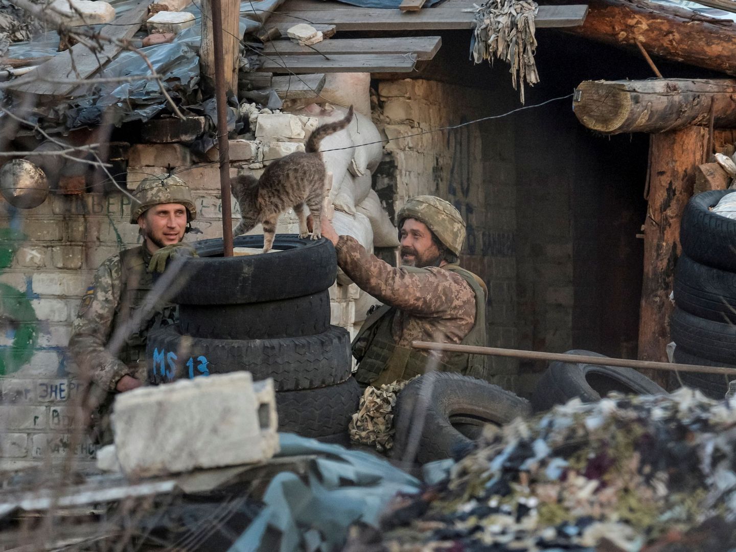 Tropas ucranianas cerca de la frontera de Donetsk. (Reuters)