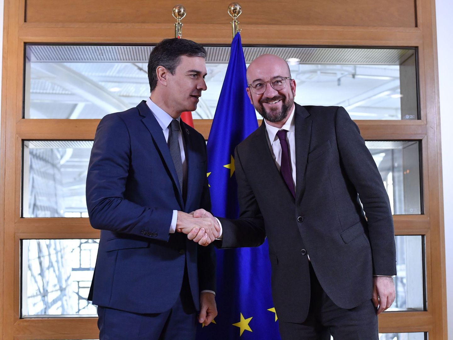 Pedro Sánchez junto a Charles Michel, presidente del Consejo Europeo. (EFE)