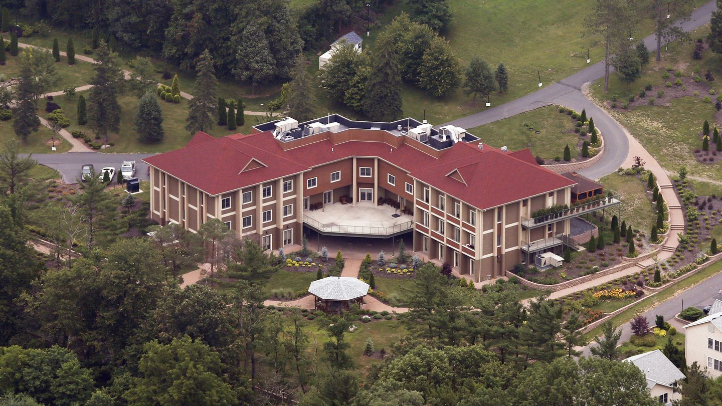 Una imagen aérea del complejo Golden Generation Worshio, donde reside Gülen en Pensilvania (Reuters).