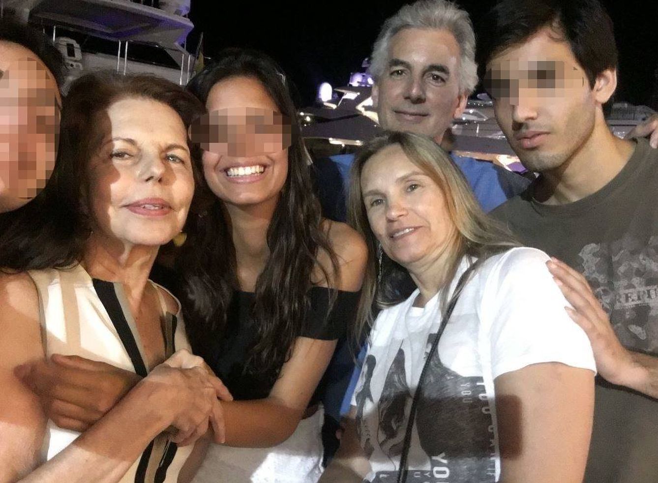 Patricia Llosa con su familia en Marbella