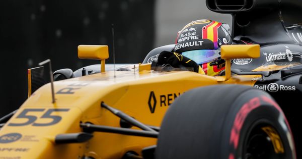 Foto: Carlos Sainz está impresionando al paddock de la F1 en sus primeras carreras con Renault. (EFE)