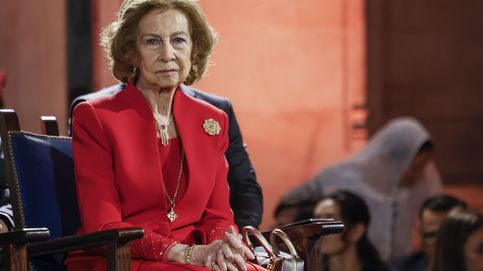 Doña Sofía y su Medalla de Oro, lo que no se vio de la recepción: conversaciones con artistas y una frase en catalán