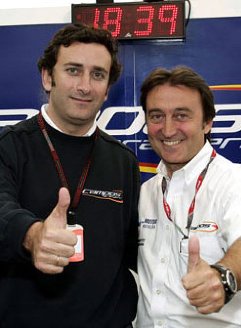 Foto: Adrián Campos inscribe a su equipo para el mundial de Fórmula 1 de 2010