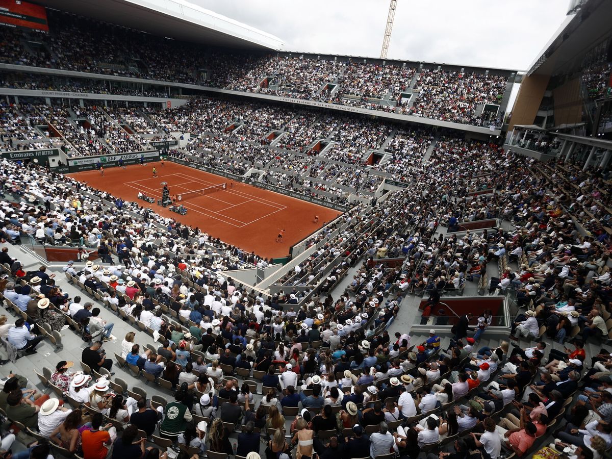 Foto: La pista de Roland Garros, la Philippe Chatrier. (EFE/EPA/Mohammed Badra)