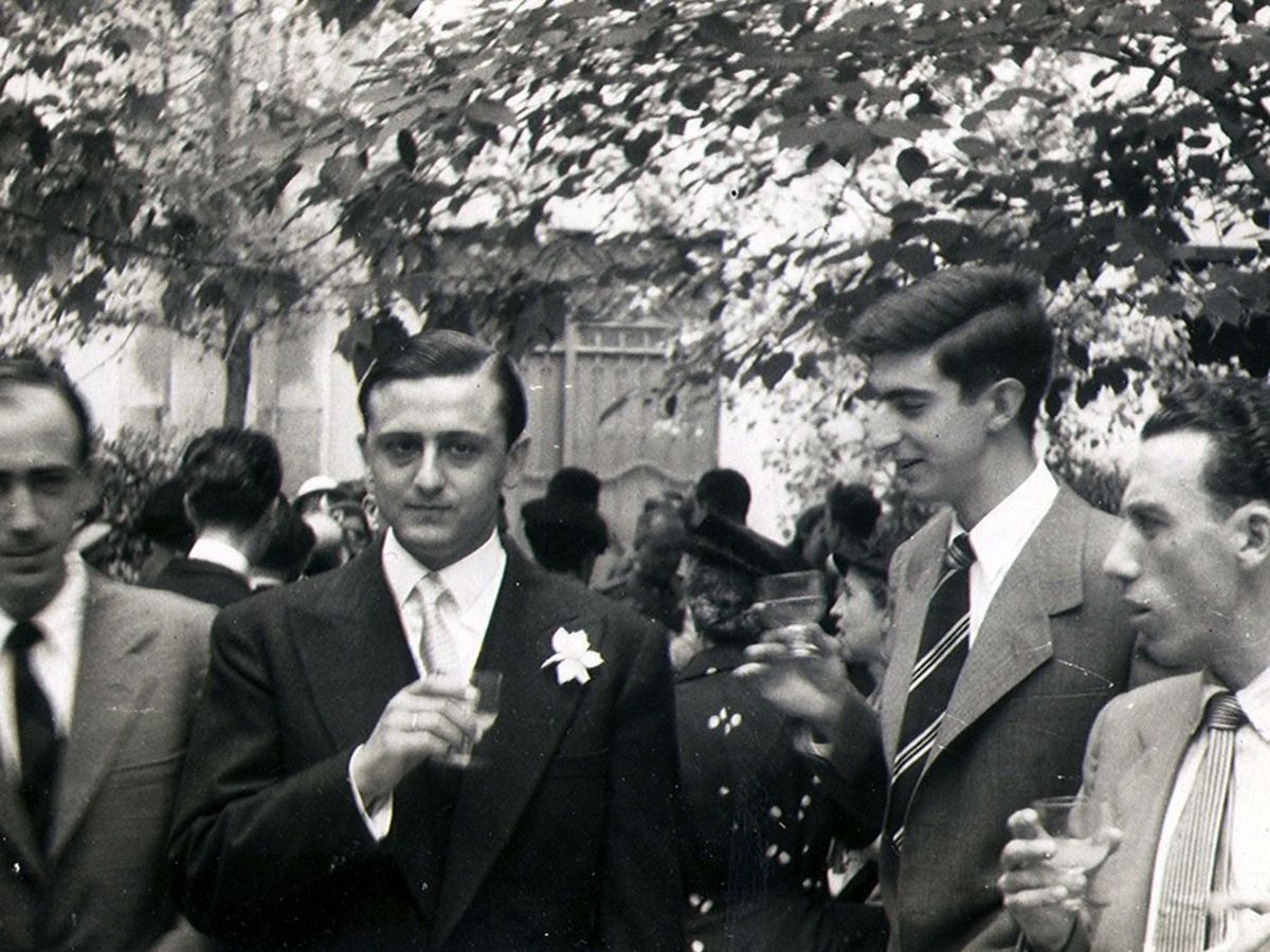 Foto: Luis Martín-Santos y Juan Benet en la boda del primero en 1953 (EFE Archivo Goitia)