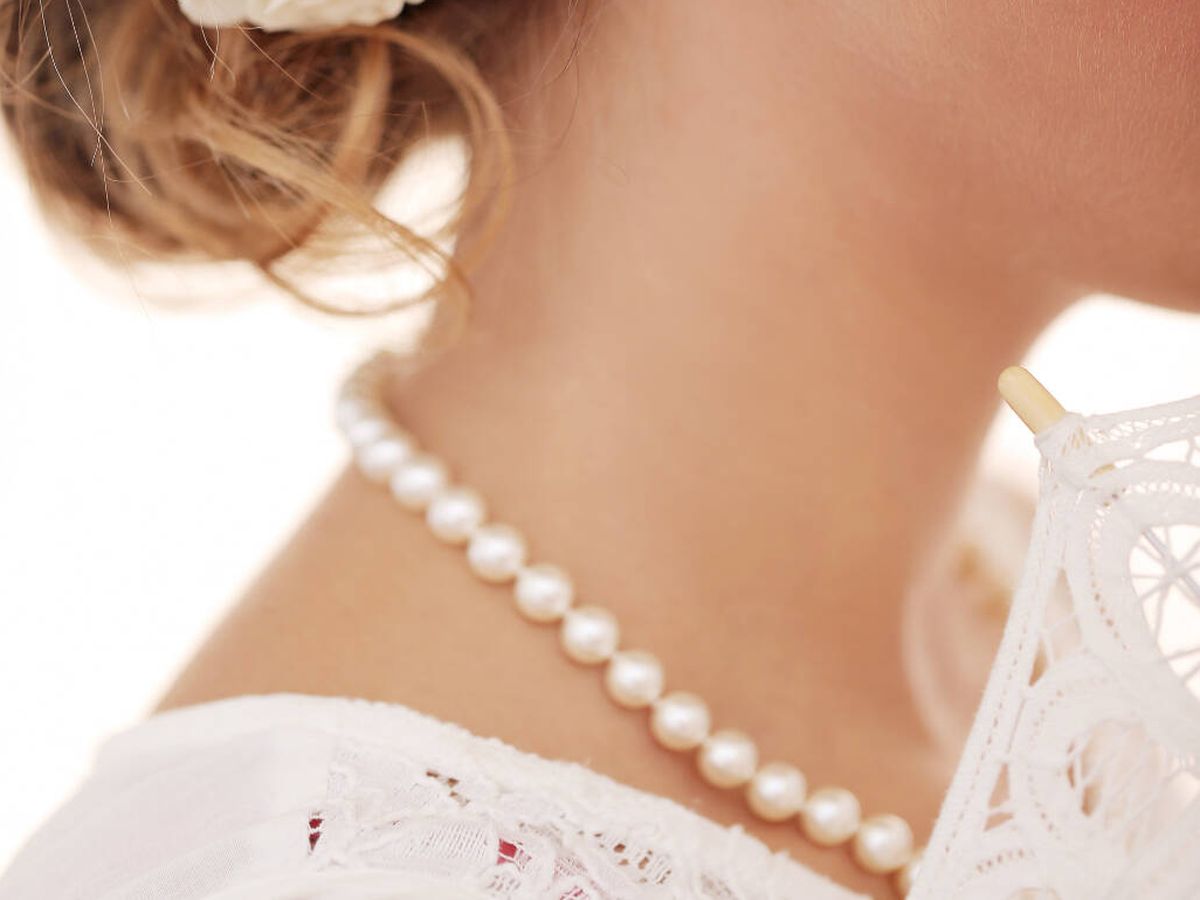 El sencillo truco para saber si un collar de perlas es real que ha  triunfado en redes sociales