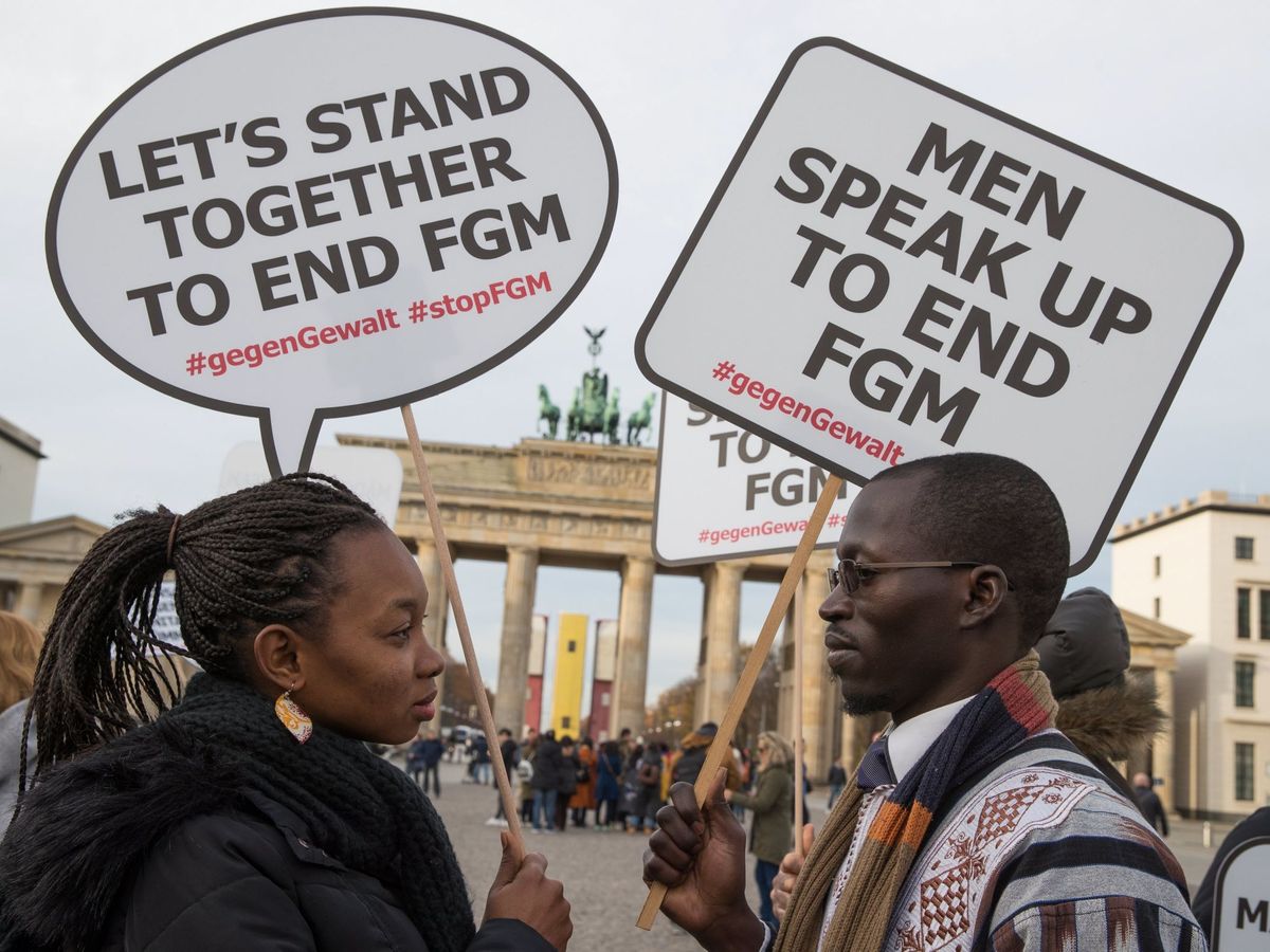 Foto: Concentración en contra de la mutilación genital femenina. (EFE)