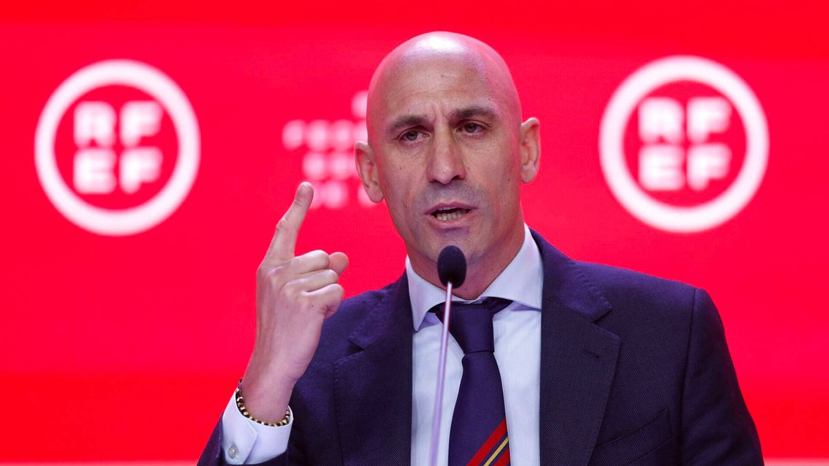 La Fiscalía reclamará a Rubiales contratos e informes secretos de la Supercopa de Arabia 