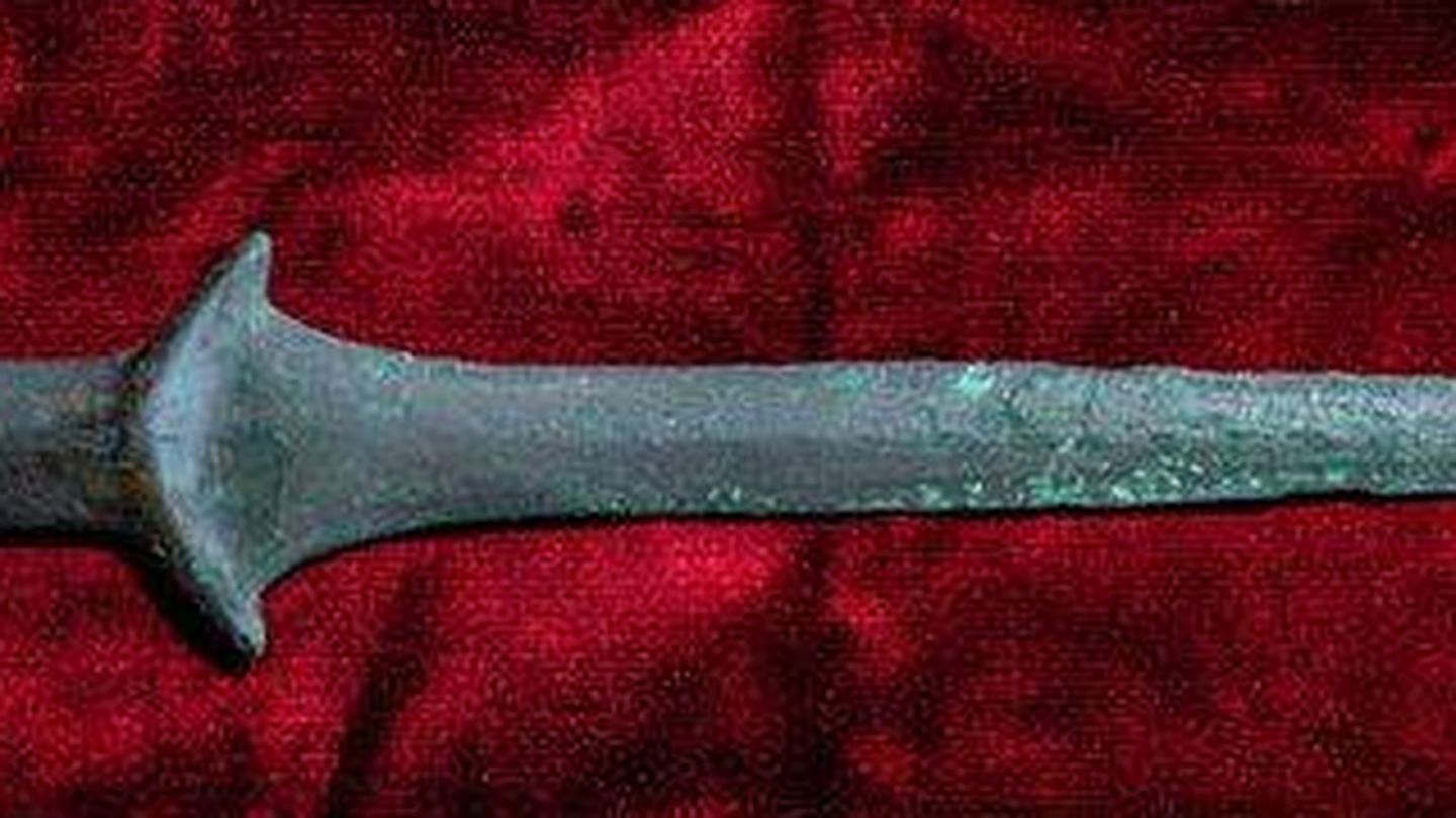 Espada de 5.000 años de antigüedad. Foto Ca'Foscari Universidad de Venecia.