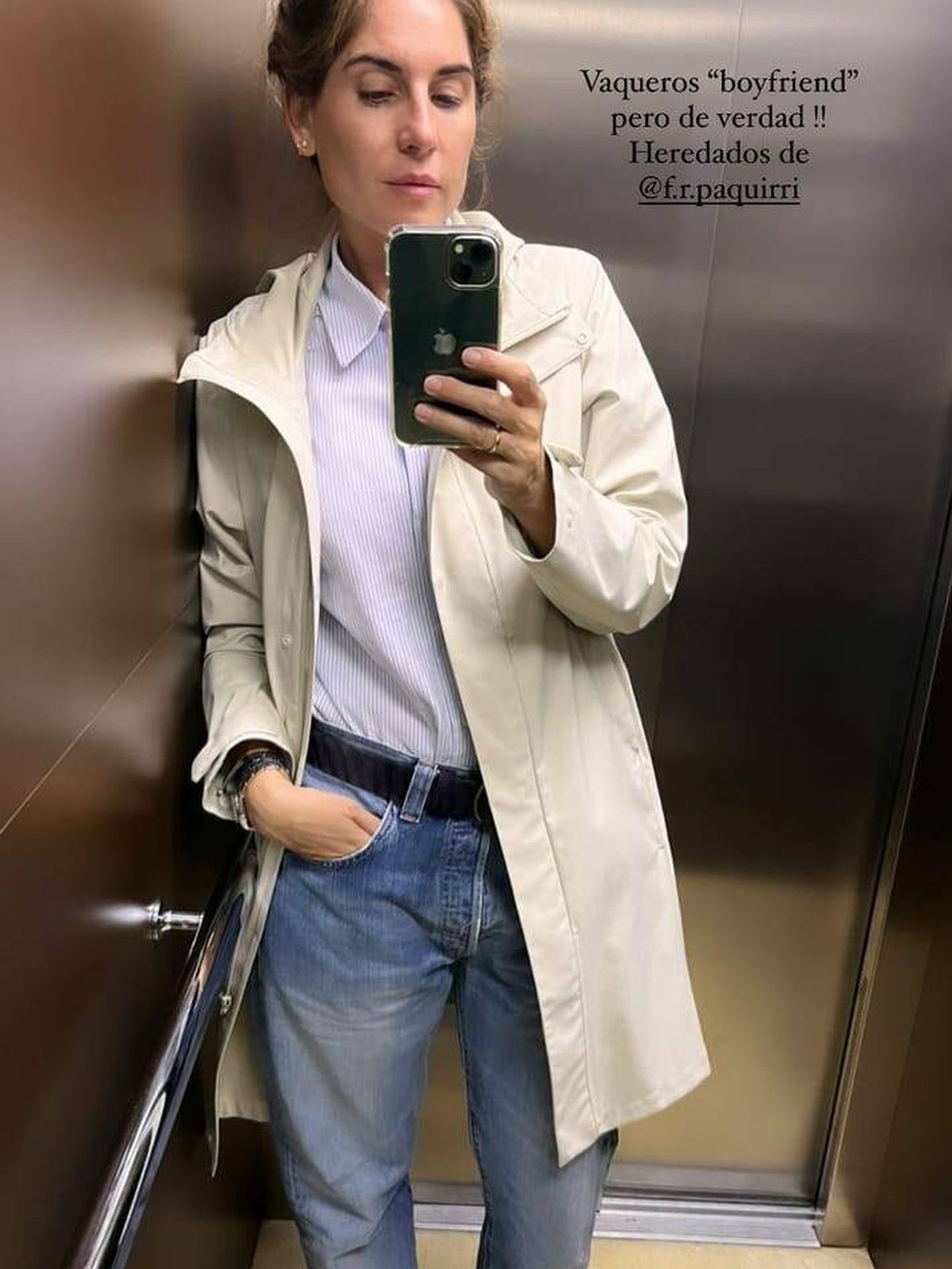 Lourdes Montes se hace una foto en un ascensor con un look con vaqueros que eran de su marido, Fran Rivera. (Instagram/@lmontesoficial)