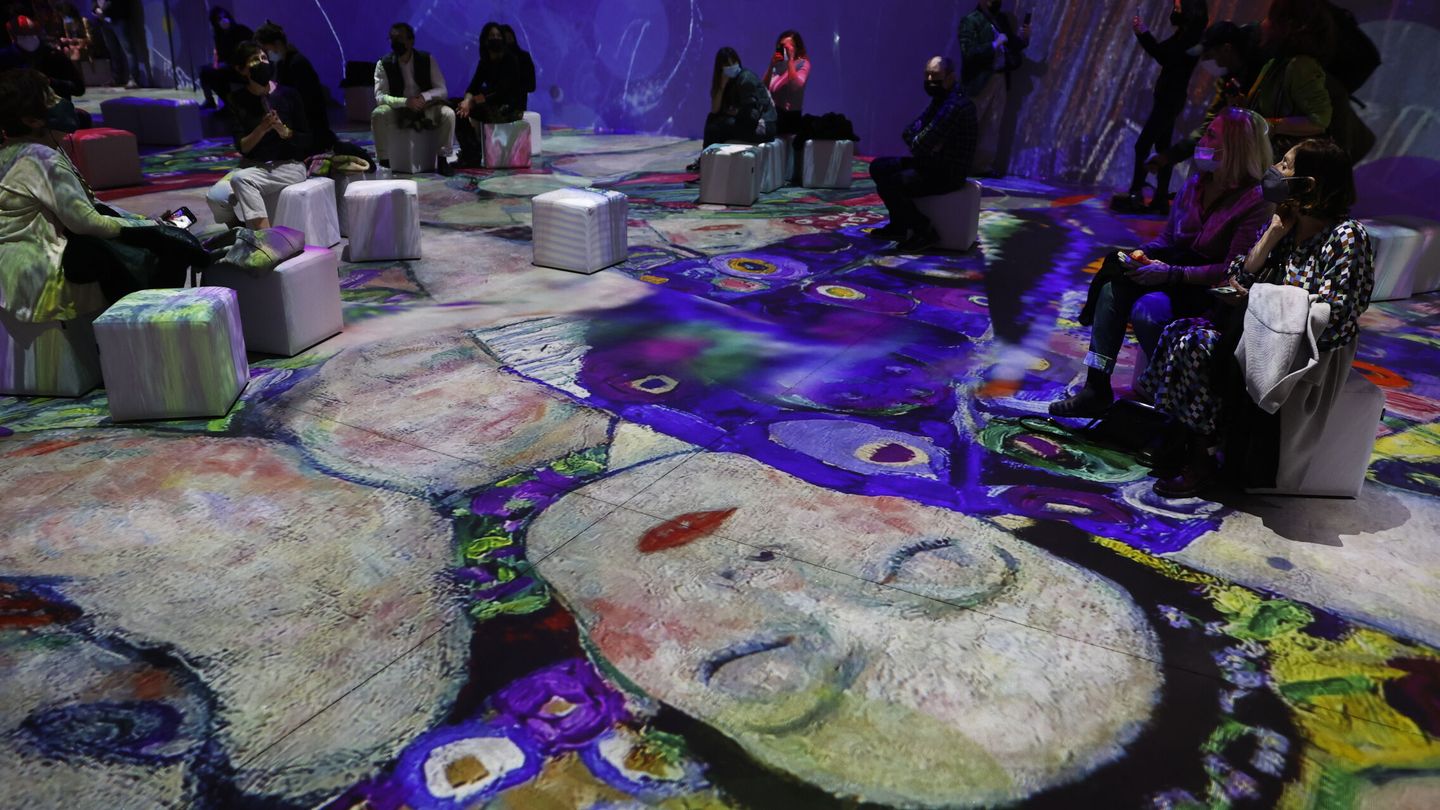 GRAF8821. MADRID, 02 03 2022.- El Matadero de Madrid acoge este miércoles la Presentación del Centro de Artes Digitales y experiencias inmersivas más grande de España, donde se incluye una exposición del pintor simbolista, Gustav Klimt. EFE  Mariscal 