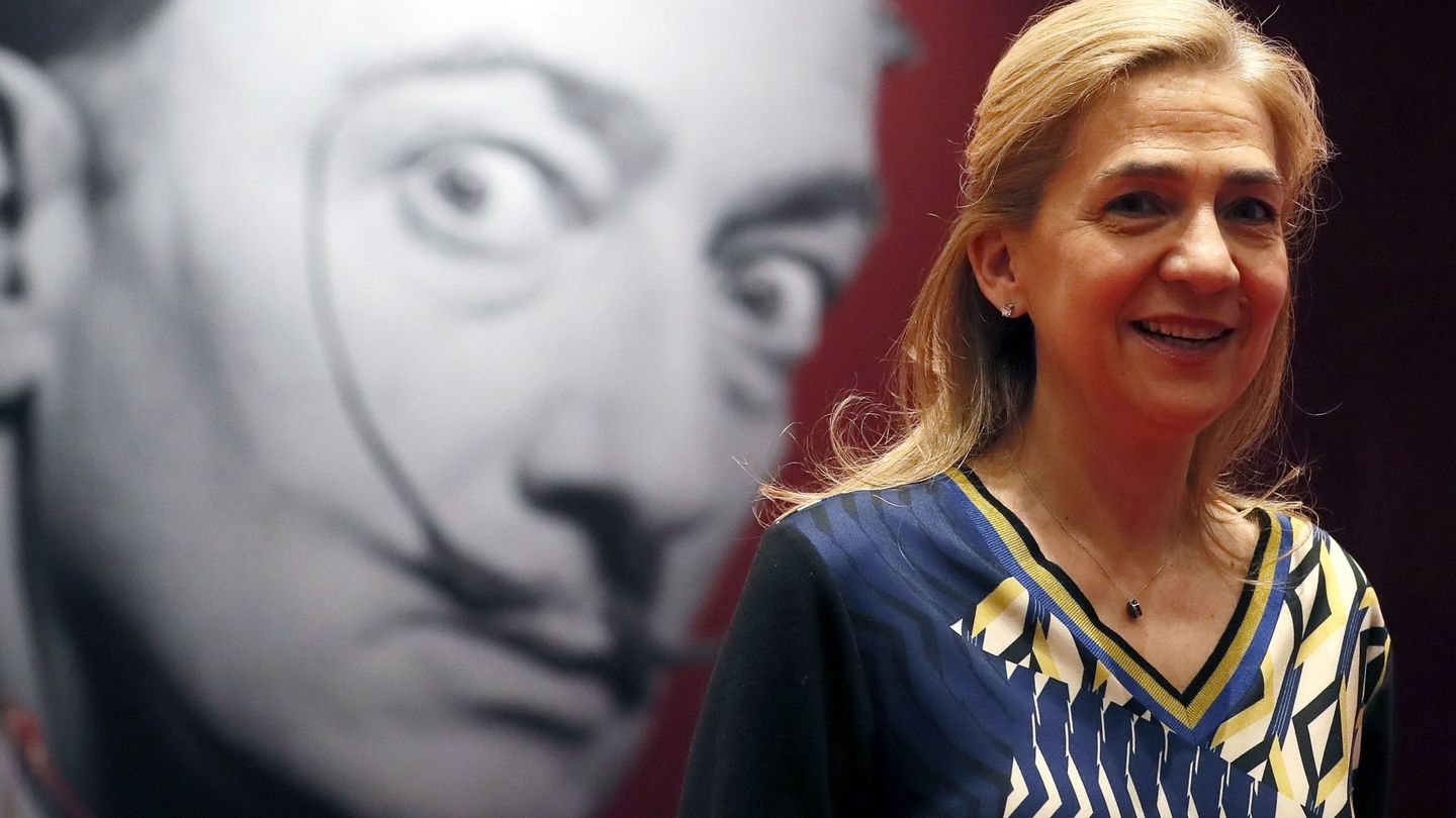 La infanta Cristina, este lunes en Moscú en la inauguración de una exposición de Dalí. (EFE)
