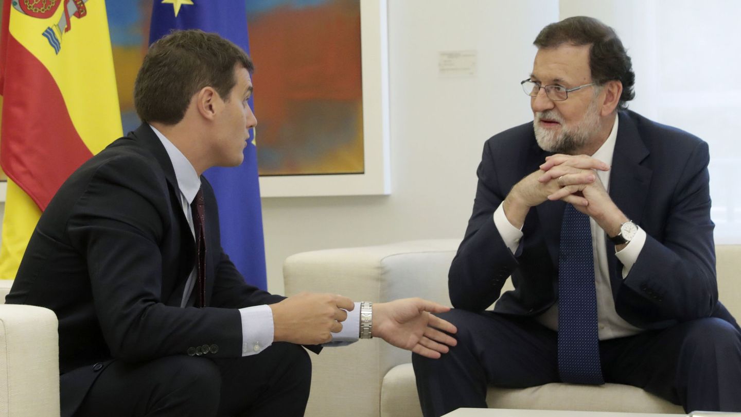 Mariano Rajoy y Albert Rivera. (EFE)