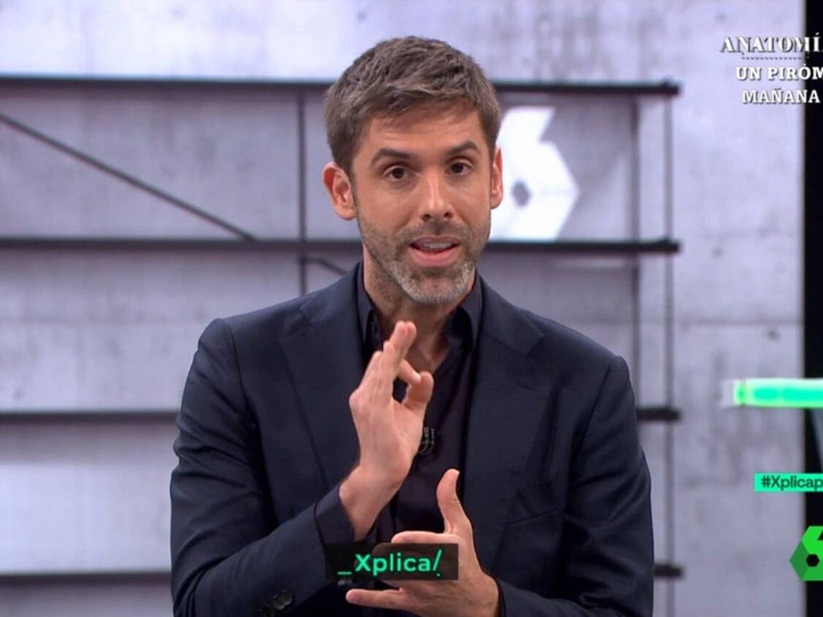 Foto: José Yélamo, presentador de 'La Sexta Xplica'. (Atresmedia Televisión)