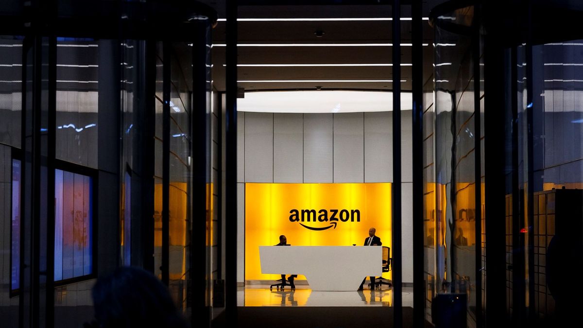 Amazon, BlackRock o Wells Fargo posponen la vuelta de los trabajadores a las oficinas