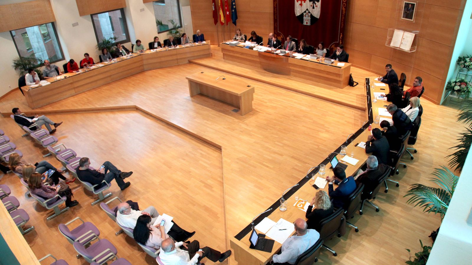 Foto: Pleno municipal del Ayuntamiento de Alcobendas. (EFE)