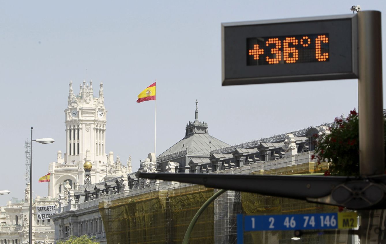 Las altas temperaturas se mantienen en los atardeceres de Madrid (EFE)