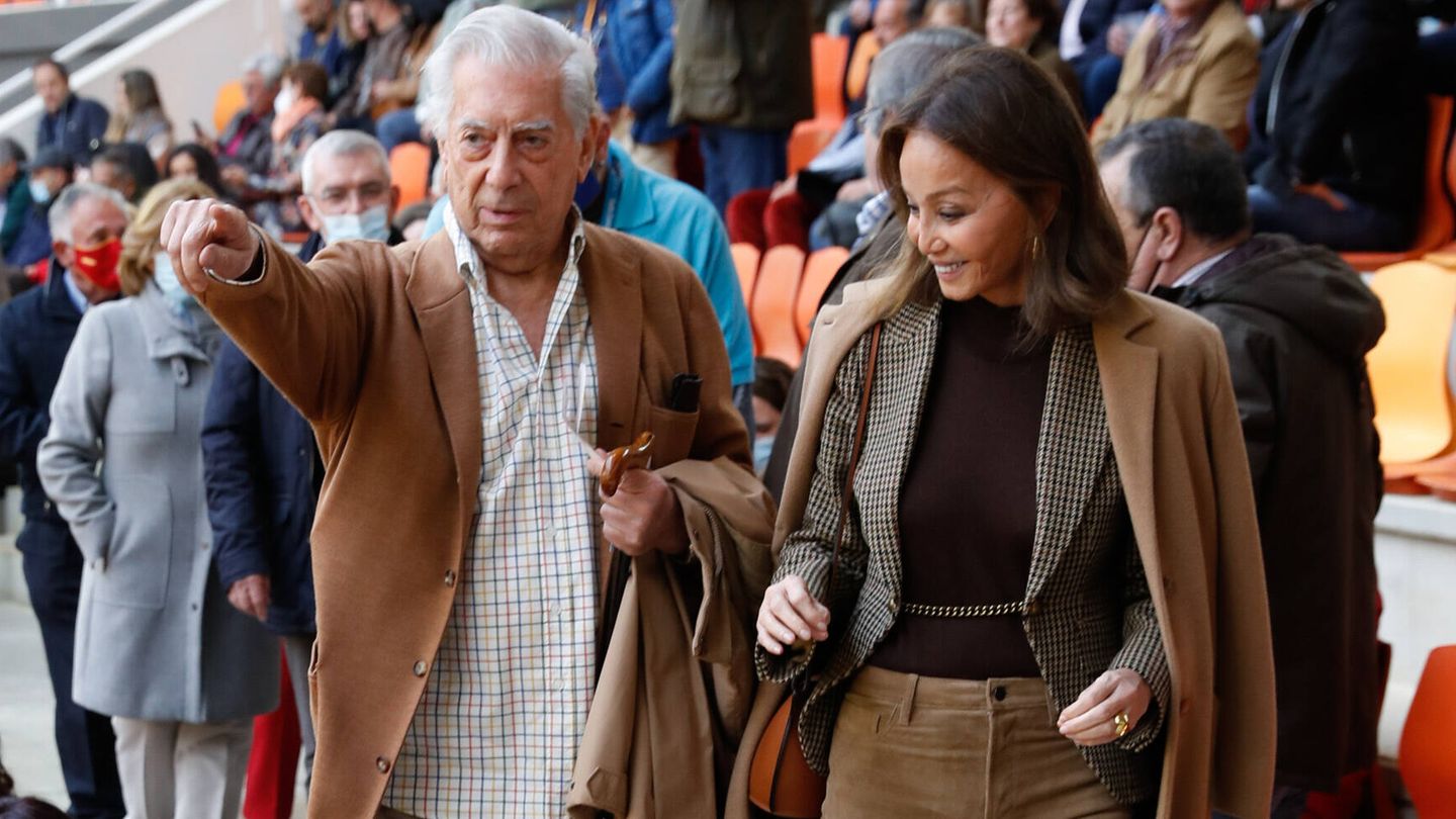 Isabel Preysler y Mario Vargas, Llosa en Illescas. (Gtres)