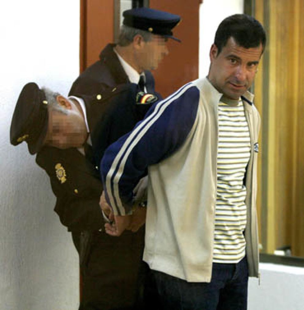 Foto: La Audiencia Nacional condena a 30 años de cárcel al etarra Jon Bienzobas por el asesinato de Tomás y Valiente en 1996