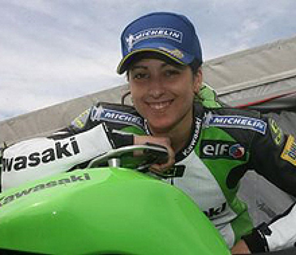 Foto: Elena Rosell, la primera española en el Mundial de motociclismo