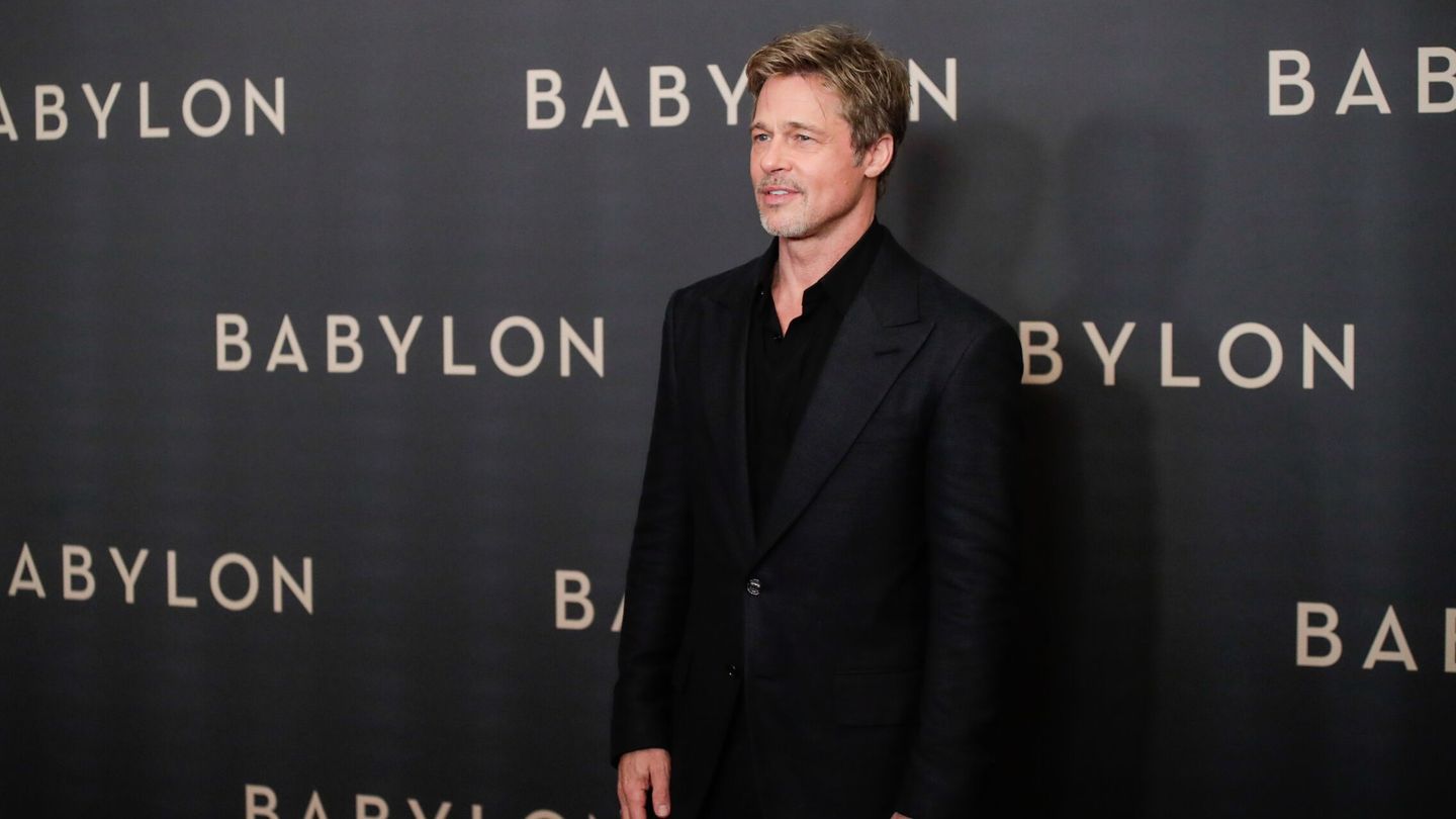 El actor Brad Pitt, en la première de 'Babylon' en París. (EFE/EPA/Teresa Suarez)