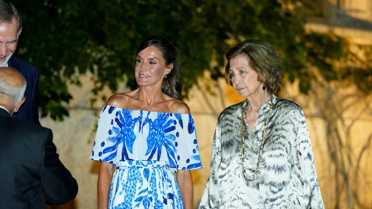 La complicidad entre doña Sofía y la reina Letizia en la recepción de Mallorca