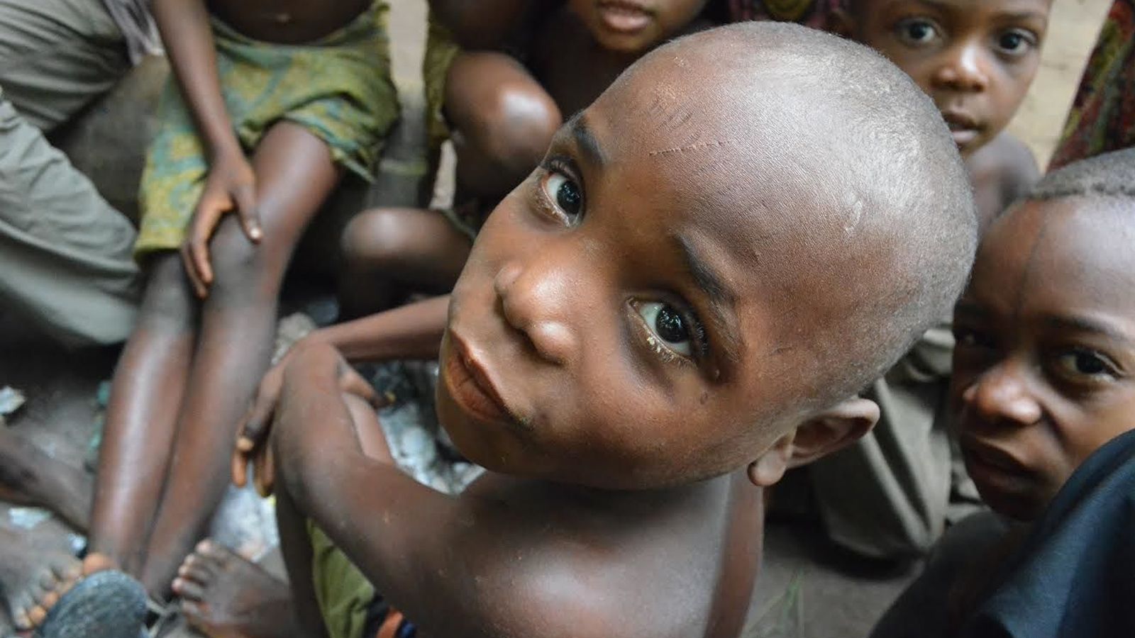 Foto: Niños pigmeos de la República del Congo (Foto: C. Fornellino Romero/Survival)