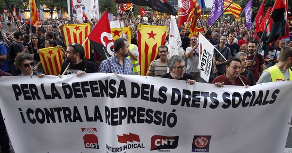 Foto: Imagen de la huelga general y del 'paro del país' del pasado 3 de octubre en Cataluña. (EFE) 