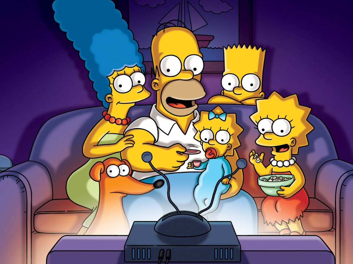 Foto: Imagen de la familia Simpson viendo la televisión (FOX)