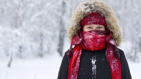 La razón científica por la que las mujeres suelen tener más frío