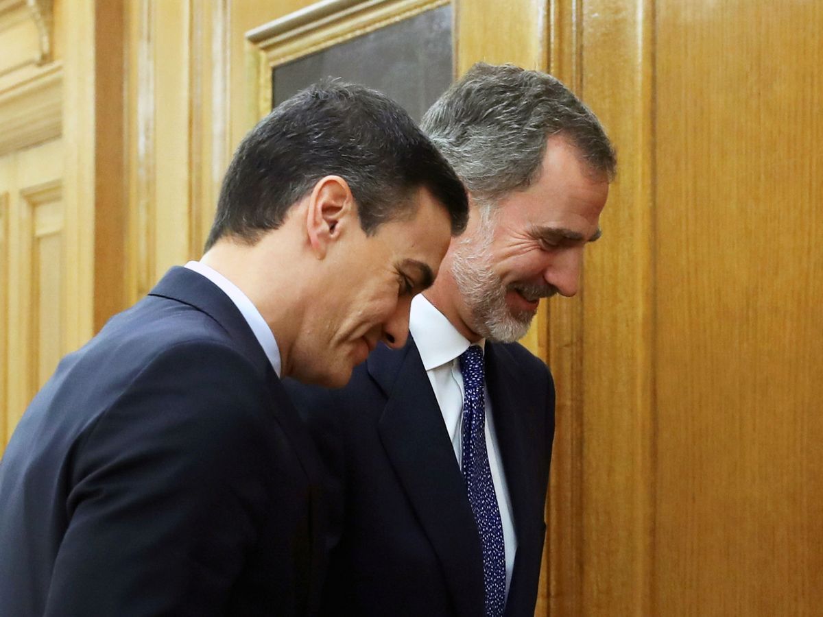 Foto: Pedro Sánchez es recibido en audiencia por Felipe VI en la Zarzuela, este 11 de diciembre. (Reuters)