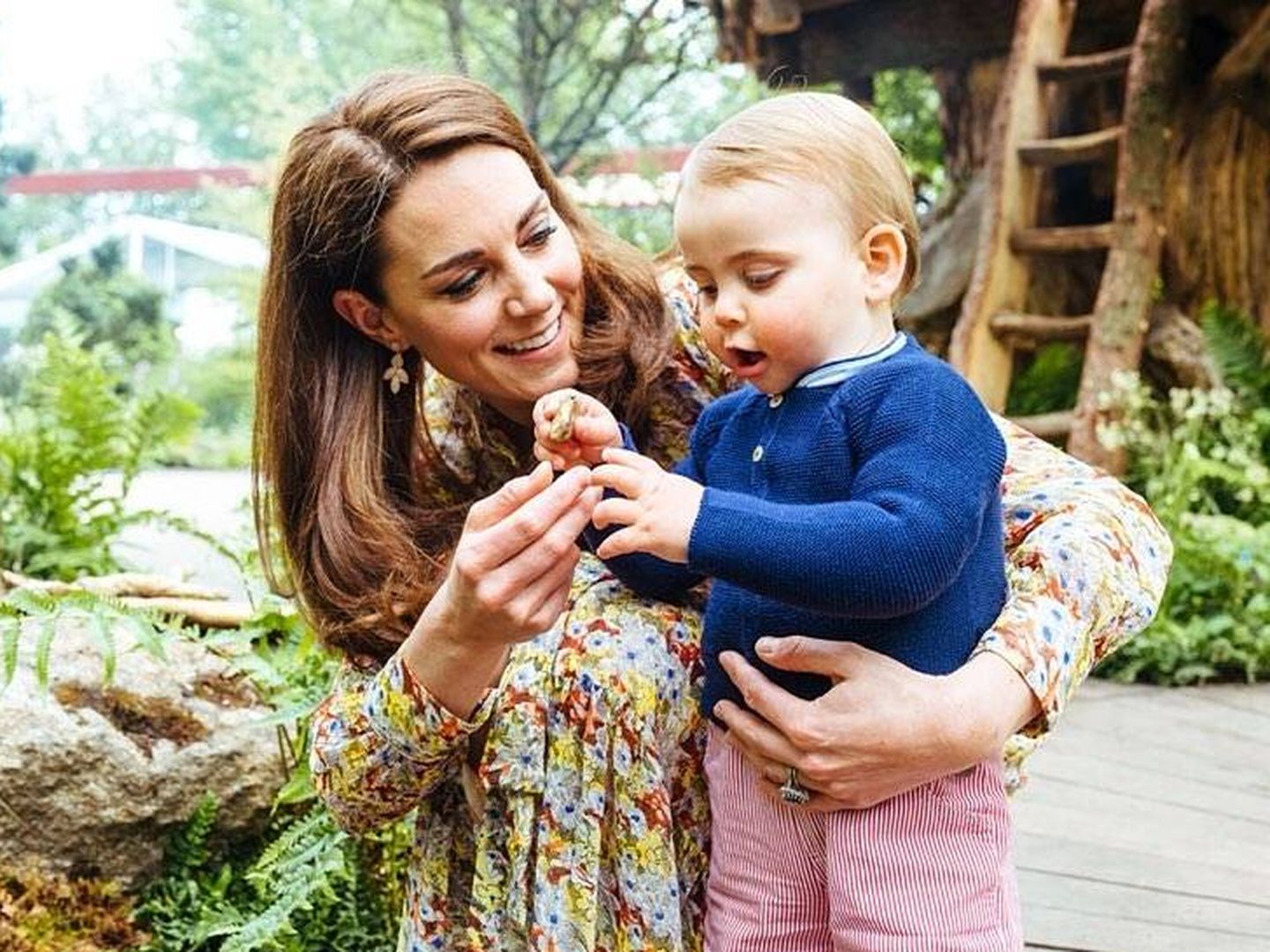 Kate Middleton con su hijo Louis. (IG)