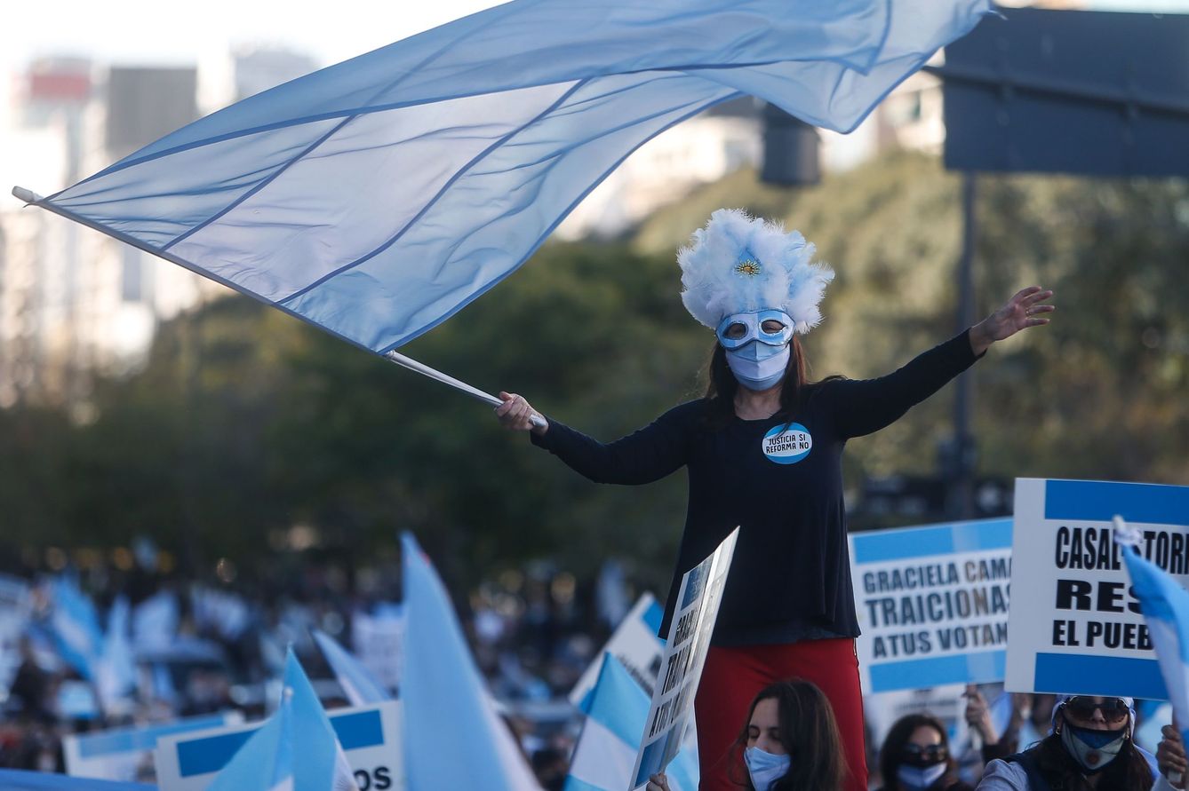 Manifestación en Argentina contra el presidente, Alberto Fernández. (Reuters)